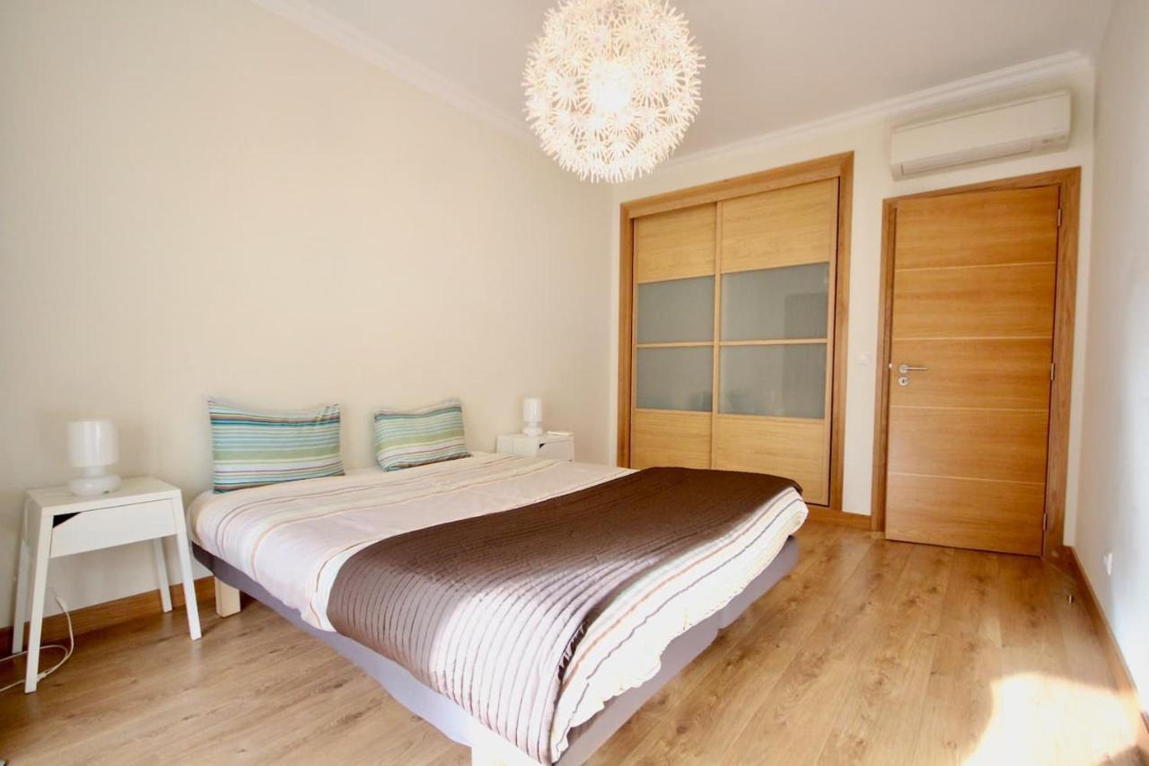 Cozy Orange Telheiras Apartment Lissabon